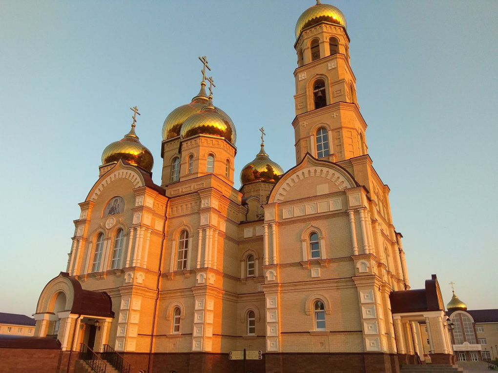 Храм Сретенья Господня,
Орловская область, п. Святский Посад