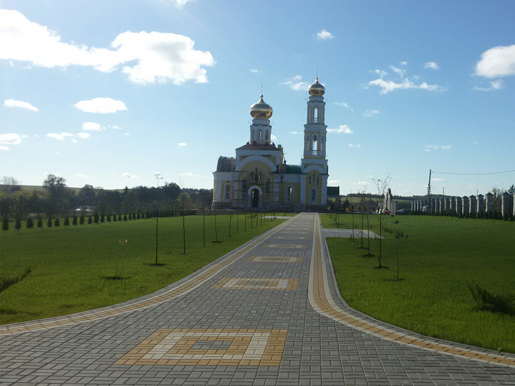 Храм Михаила Архангела,
Орловская обл.,
д. Большое Сотниково