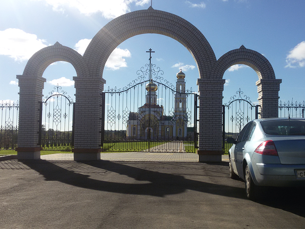 Храм Михаила Архангела,
Орловская обл.,
д. Большое Сотниково